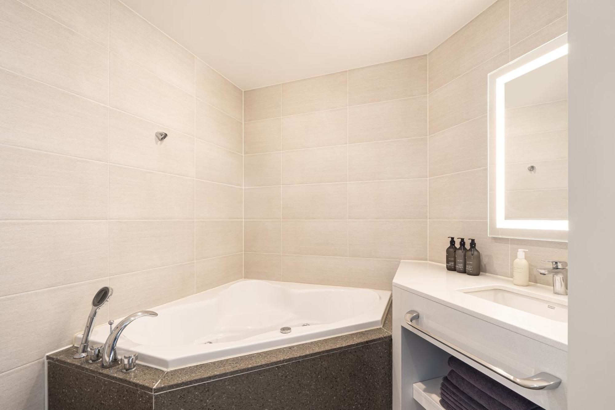 Urbanstay Busan Songdo Beach Bagian luar foto